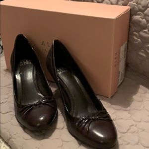 Brown Alex Marie heels size 7